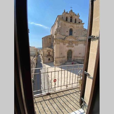 Rosarossa Villa Noto Bagian luar foto